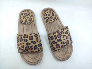 Mga Babaye nga Fashion Leopard Upper Slides Sandals