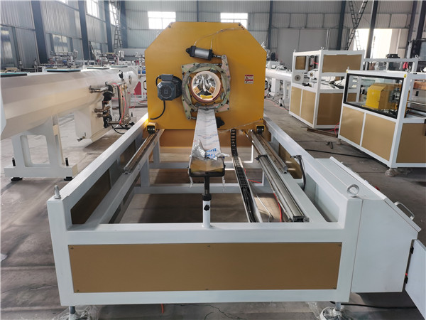 Машина за изработка на линија за истиснување на цевки од HDPE PE (10)