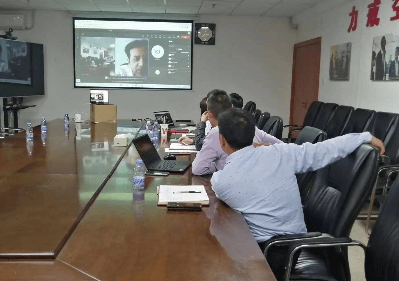 دبئی آر آر آئی گروپ اور کوانزو سیون اسٹار الیکٹرک نے کامیابی کے ساتھ ریموٹ ویڈیو ایکسچینج میٹنگ کی۔