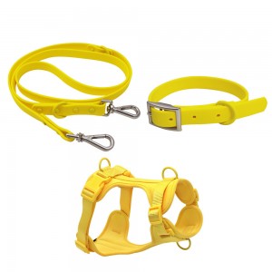PU lederen halsband, riem en harnasset beschikbaar voor honden