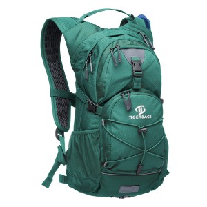 Hydration Pack na may Libreng 2-Liter na Water Bladder;Ang Perpektong Backpack para sa Hiking, Running, Cycling, o Commuting