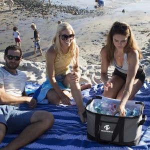 Foldable Cooler Bag သည် စခန်းချရန်အတွက် လျှပ်ကာယိုစိမ့်သော အိတ်ဆောင်အအေးခံအိတ်