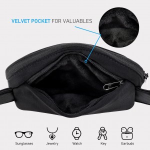 A mochila pequena de moda pódese personalizar para comodidade
