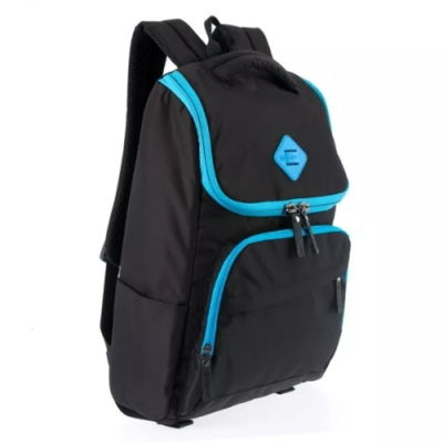 Promocijski modri nahrbtnik po meri za otroško šolsko torbo. Fantovski športni dnevni nahrbtnik