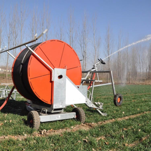Sistem irigasi reel selang pertanian