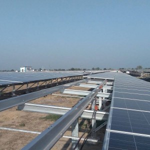 Divu asu saules enerģijas izsekošanas sistēmas ražotājs, kas izstrādāts Ķīnā