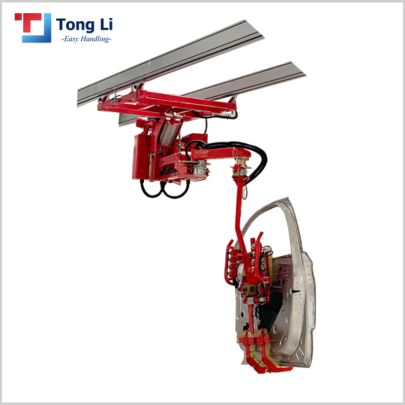 What are the advantages and disadvantages of truss type manipulator?