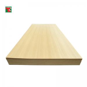 4 × 8 3.2 مم قشرة خشب الدردار الصينية تواجه الخشب الرقائقي الفاخر في قطع التاج