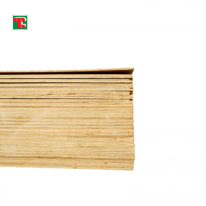4 × 8 3.2mm Chinese Ash Wood Veneer Anayang'anizana Ndi Plywood Yapamwamba Mu Korona Wodula