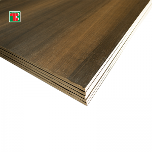Mga 4×8 Wood Panel na Pinausukan na Oak Veneer Plywood Sheet