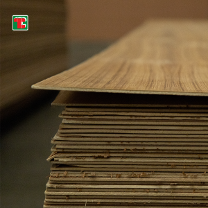 3 مللي متر خط مستقيم من خشب الساج الطبيعي قشرة خشب الساج صفائح ربعية