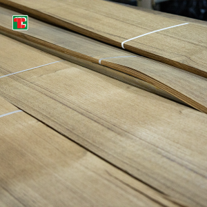 0.15mm-0.5mm Quarter Cut Veneer Kayu Jati Myanmar Alami kanggo Furnitur Plywood