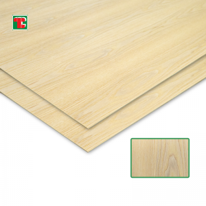 3,2 mm Chinese Fancy Ash Faner Plywood i Crown Cut för dekoration