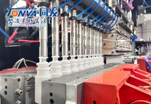 प्लास्टिक बोतल उत्पादन लाइन के लिए TONVA 10 कैविटी उच्च आउटपुट ब्लो मोल्डिंग मशीन