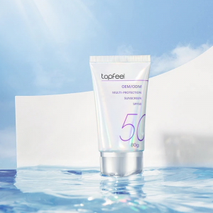 Multi-Defense Fluid Sunscreen SPF 50+ නිෂ්පාදකයා