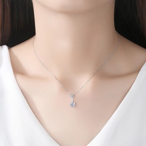 Collar de cadena de mujer de plata 925 con colgante de circón de diamante personalizado SN0304