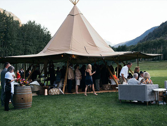 Tenda glamping tipi per feste all'aperto di grandi dimensioni in tela di cotone impermeabile per campeggio familiare in resort