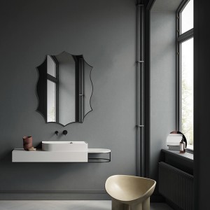 Lustro w metalowej ramie w kształcie słonecznika o specjalnym nieregularnym kształcie, wykonane ręcznie i nadające się do zastosowania w łazienkach salonów