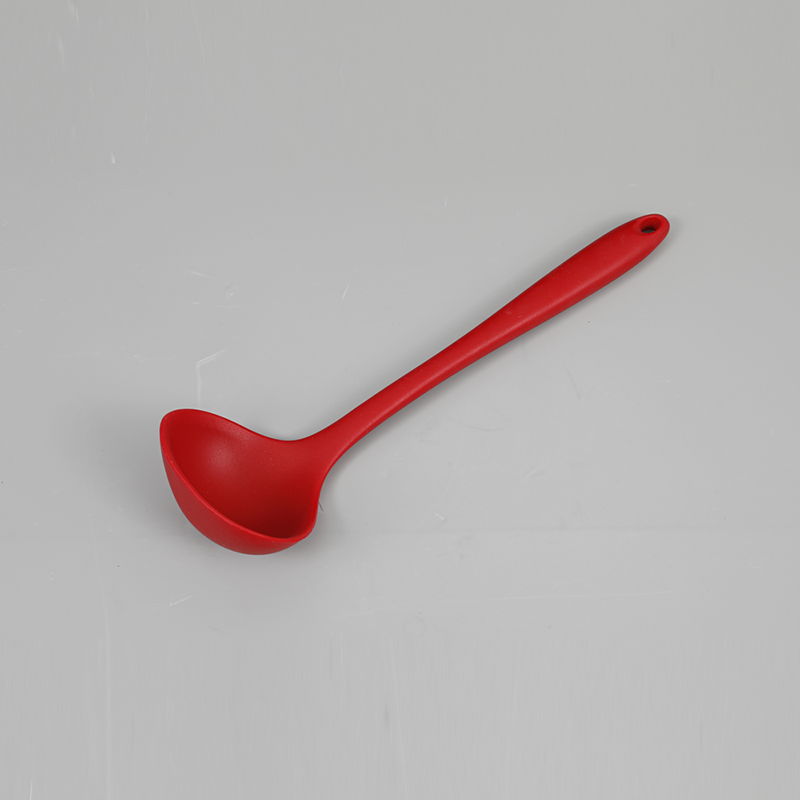 Heat resistant Silicone cooking ladle spoon Featured Image