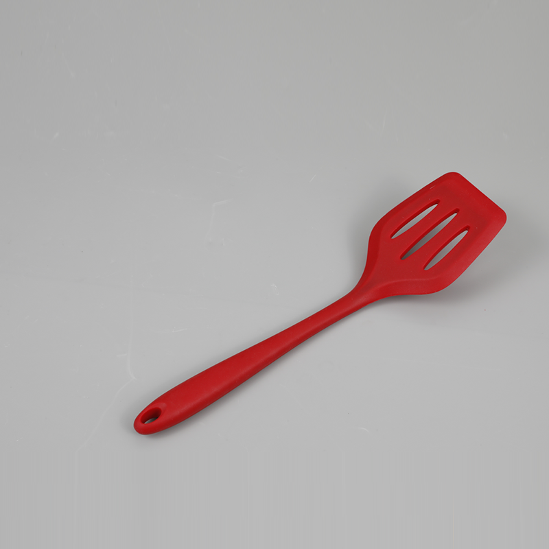 Heat-Resistant Non-Stick Slotted Spatula Kitchen Turner Featured Image