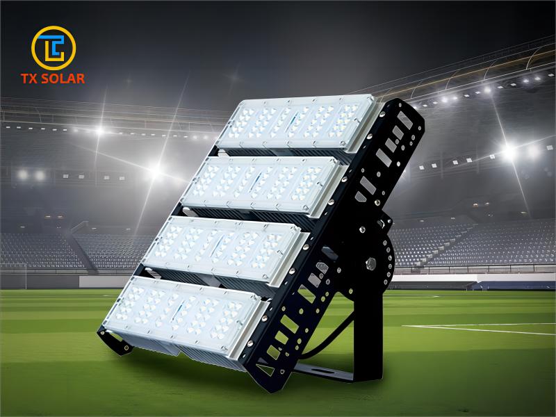 How to choose football field lights?