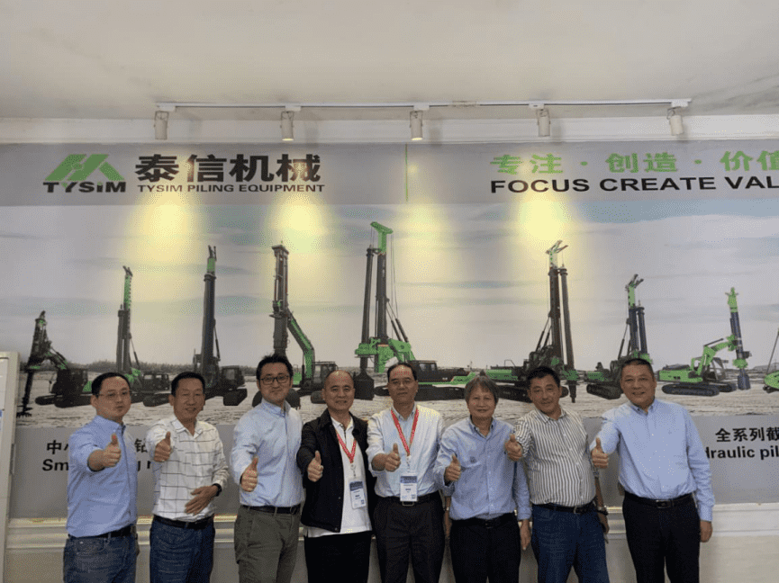 Pile Engineering Society ၏ အထွေထွေအတွင်းရေးမှူး Guo Chuanxin သည် TYSIM South China Marketing Center ကို ကြည့်ရှုစစ်ဆေးသည်။