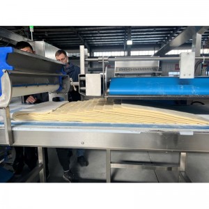 Опрема за ламинирање тесто за употреба во прехранбената индустрија