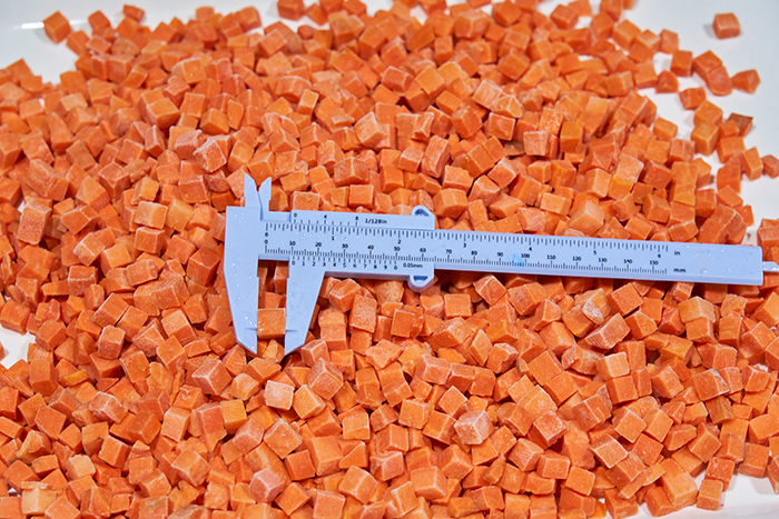 IQF carrot diced&sliced (3)