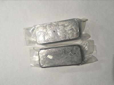 Xét nghiệm phôi kim loại Tellurium có độ tinh khiết cao tối thiểu 99,999% & 99,99%