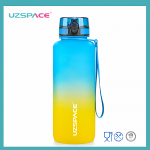 UZSPACE 1500ml / 1.5L هڅونکي تدریجي رنګونه یخ شوي سپورت د اوبو پلاستيکي بوتل