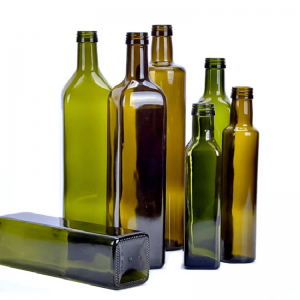 Квадратная стеклянная бутылка оливкового масла емкостью 250 мл