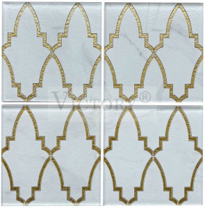Nové vzory Domácí dekorace Moderní dům Vynikající tvary květin Skleněná mozaika Bílá barva Zlatá fóliovaná křišťálová mozaika pro domácí dekorace Velkoobchodní cena Carrara White Skleněná mozaiková dlažba na stěny