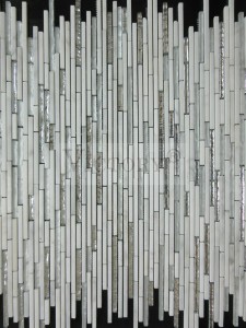 गर्म बिक्री दीवार सजावट नक्काशी संगमरमर और पत्थर मोज़ेक टाइलें बाथरूम की दीवार बैकप्लेश व्हाइट ग्लास मिश्रित पत्थर मोज़ेक टाइल मूल्य