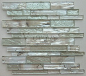 Botique mozaikinis dizainas iš apvalkalo ir marmurinio šilko tekstūros, atrodantis aukštos kokybės stiklo mozaikinės plytelės, skirtos sienų atšvaitos plokštėms, kaip plunksnų raštas