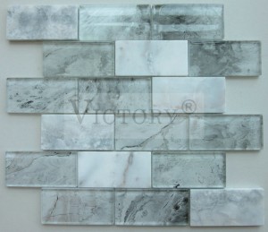 Botique mosaikdesign i skal- och marmorsilkestruktur Ser ut högkvalitativt glasmosaikplattor för väggbacksplash-paneler som fjädermönster