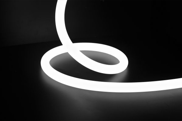 Светлая сіліконавая святлодыёдная неонавая стужка круглай формы 360°. Выява