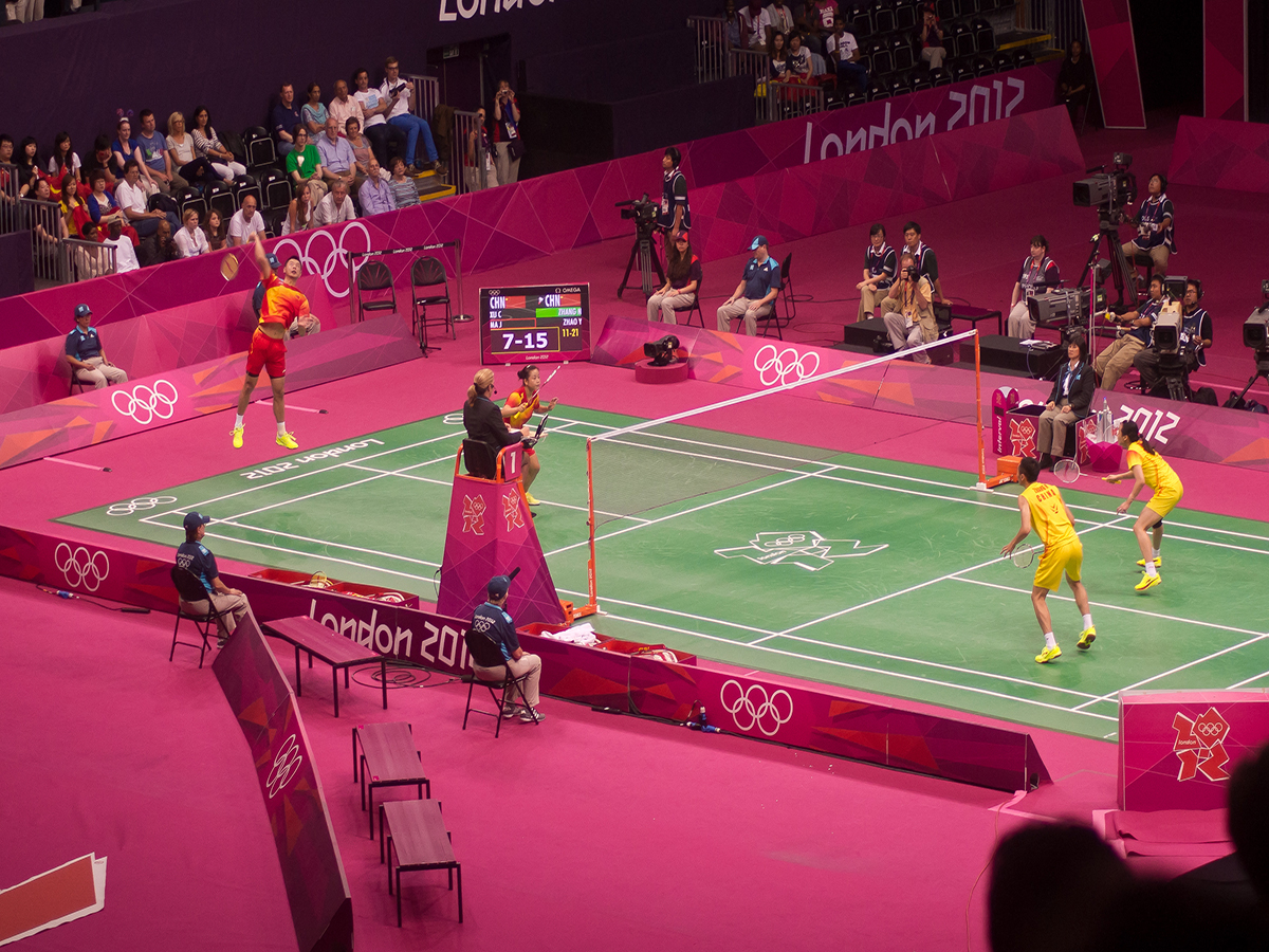 So genießen Sie Badminton-Spiele mit LED-Beleuchtung