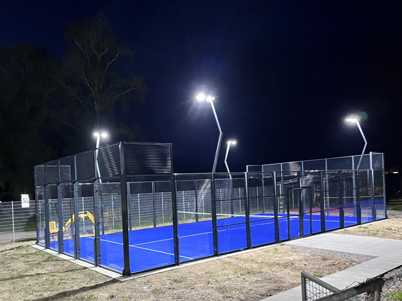 Sporting With Lights: Melihat Penerangan Padel Court