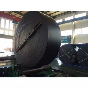 Дълга гумена транспортна лента, персонализирана от производителя на NingBo за машина