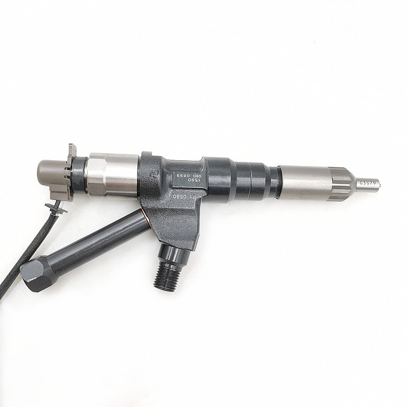 Injektor Bahan Bakar Diesel Injector 095000-1590 Denso Injector untuk E0590