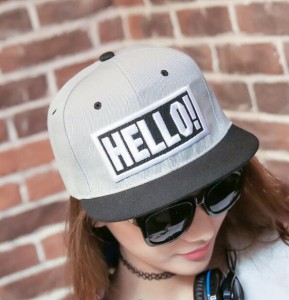 HELLO gray hat men’s spring and summer hip-hop hat women’s Korean version of the sunscreen tide baseball cap street flat-brimmed couple hat