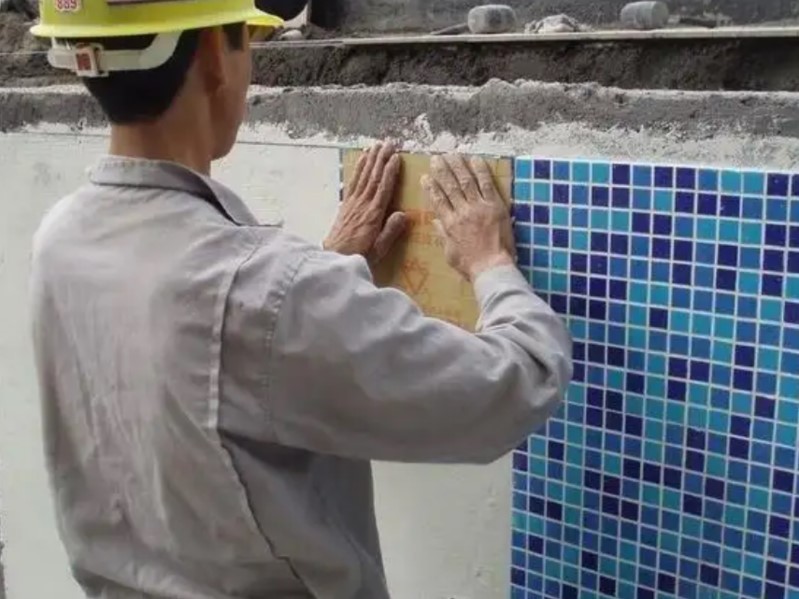 Langkah Instalasi Ubin Mozaik Batu Marmer Waterjet Dekoratif