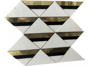 Marmuras su žalvario įdėklu trikampiu deimantiniu mozaikiniu plytelių „Backsplash“.