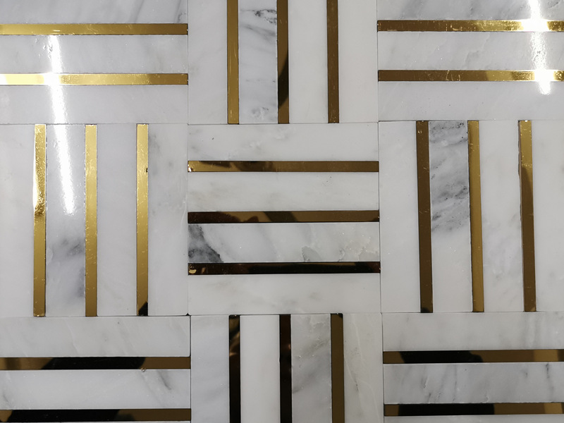 Natūralaus marmuro mozaikinė plytelė su metaliniu intarpu, skirta vonios grindų plytelėms