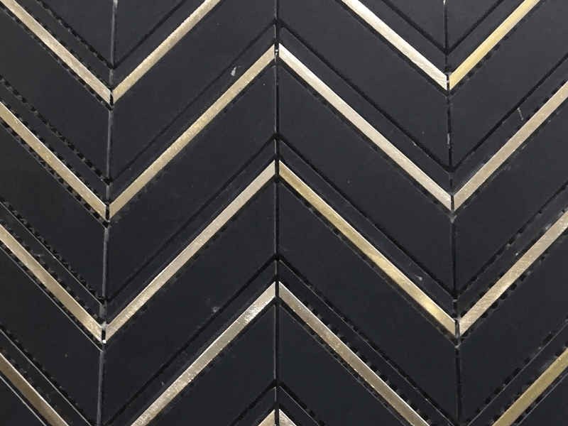 Nero Marquina Chevron Tile Pattern Kitchen Metal Inlay Marble អ្នកផ្គត់ផ្គង់