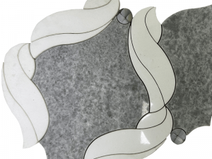 Azulejo contra salpicaduras de mosaico gris y blanco de mármol con chorro de agua de nuevo diseño