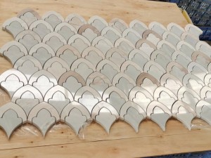 Үйді безендіруге арналған жаңа тас мозаикалық көк мәрмәр мозаикалық плиткалар