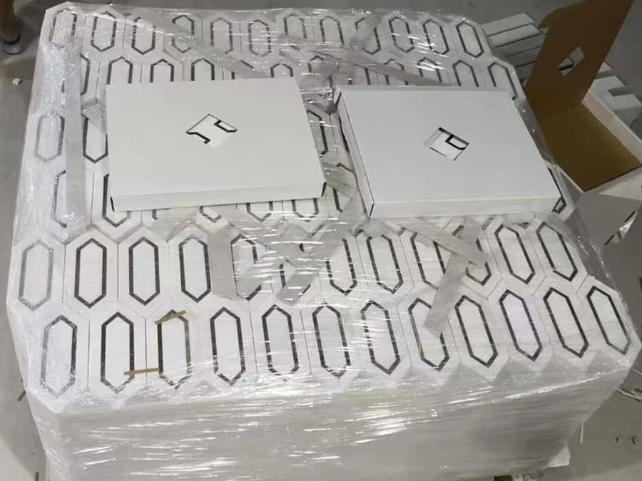 Хананд зориулсан алдартай цагаан гантиг ба гуулин Харлоу пикет мозайк хавтанцар (3)