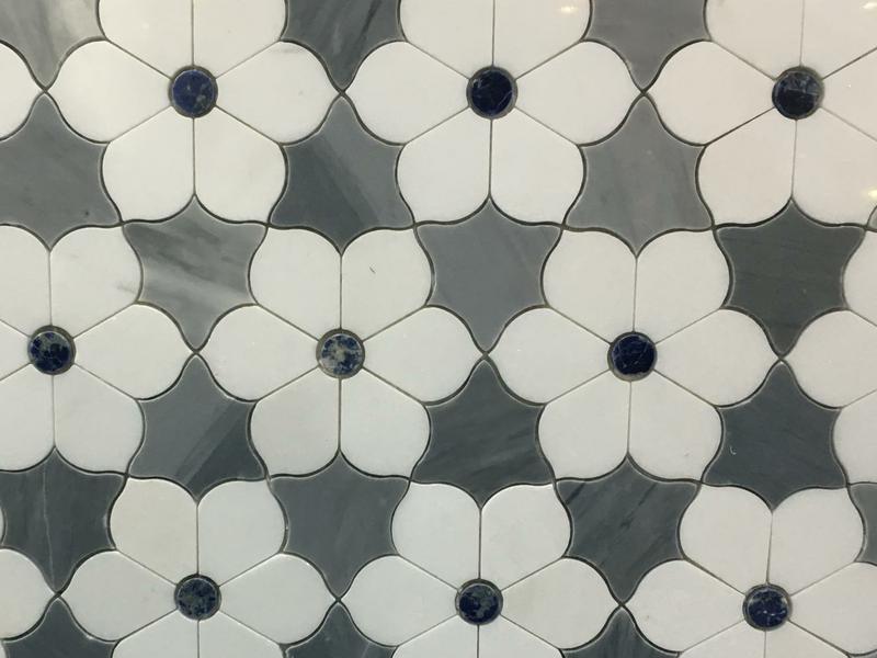 Thassos White နှင့် Bardiglio Carrara Waterjet စကျင်ကျောက်ပြား Mosaic ကြွေပြား (၃)