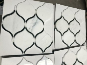 Waterjet Stone Mosaic White Marble Arabesque Tile Para sa Wall Decor